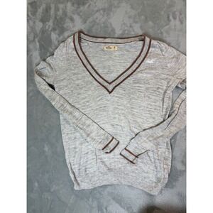 HOLLISTER Sweater Womens Medium Gray‎ V Neck Brown Trim Preppy Pullover